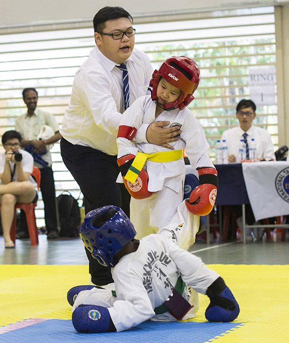 Pertandingan sparring kelas Anak-anak beladiri TaekwonDo ITF Indonesia